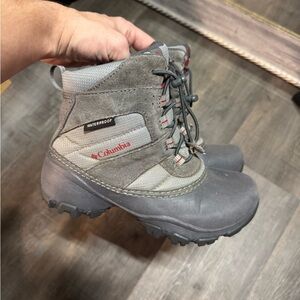 Columbia Youth hiking boot